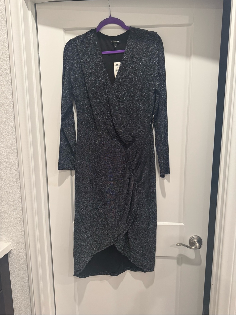 Black sparkle faux wrap midi dress. Size large. NWTs.